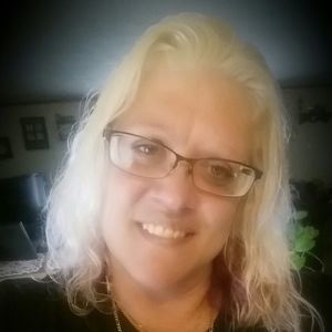 Meet your Posher, Carolyn